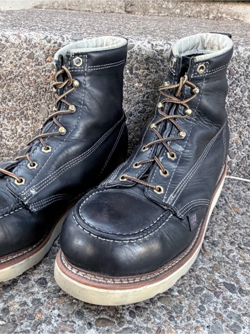 Classic Black Thorogood Moc Toe Men's steel Toe Work Boots